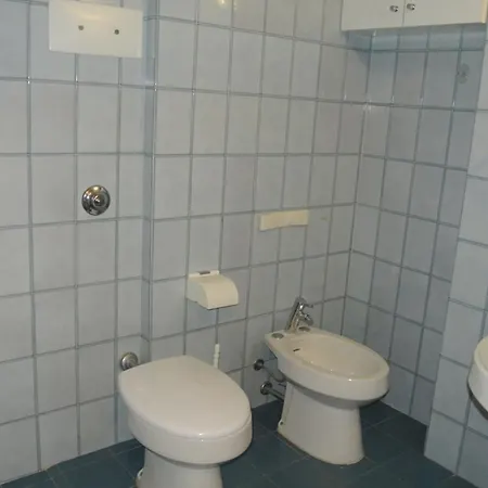 Cozy Flat With Pool Just 50m From The Διαμέρισμα Λινιάνο Σαμπιαντόρο